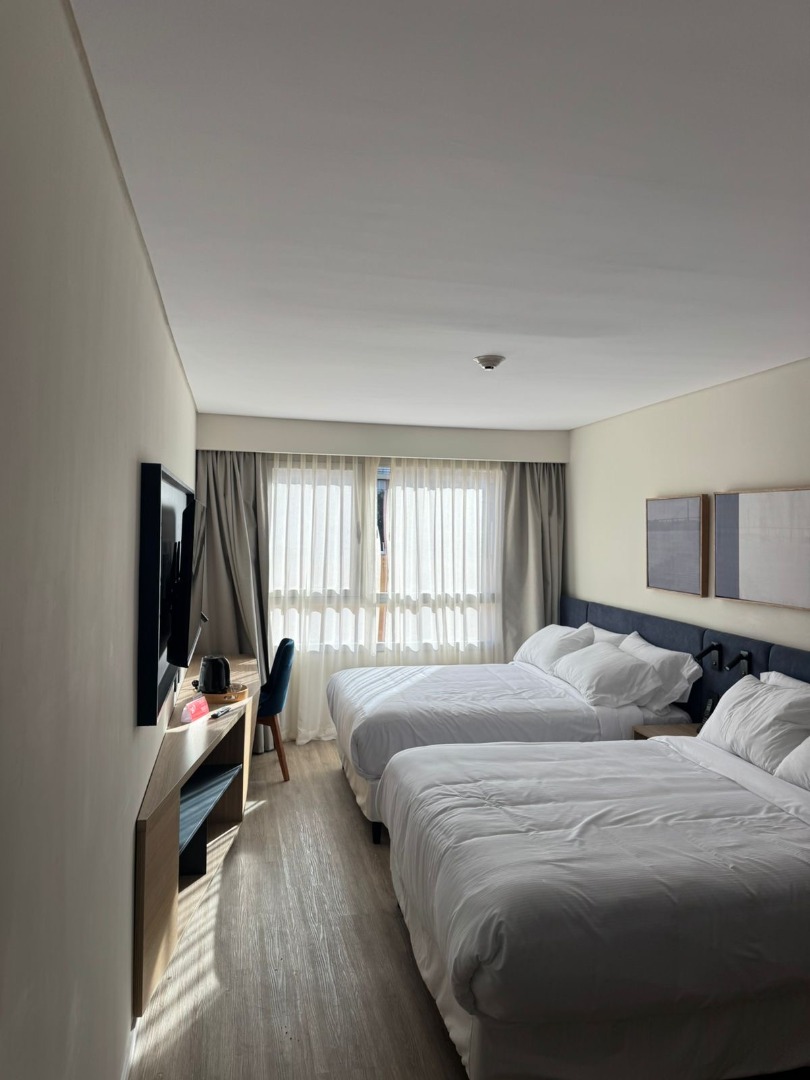 Hampton by Hilton Rosario.